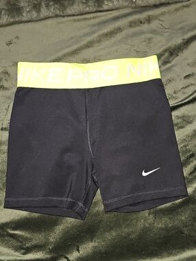 Nike Pro Biker Shorts, Youth Girls Sz Large!! Neon Yellow Ans Black!